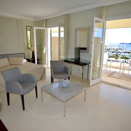 De La Calanque Hotel 3*