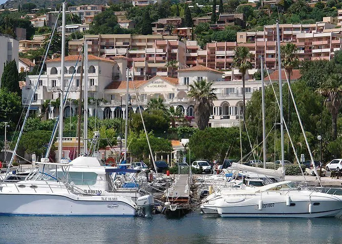 Szálloda De La Calanque Le Lavandou