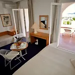 Hotel De La Calanque Le Lavandou