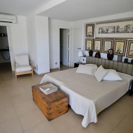 Hotel De La Calanque Le Lavandou