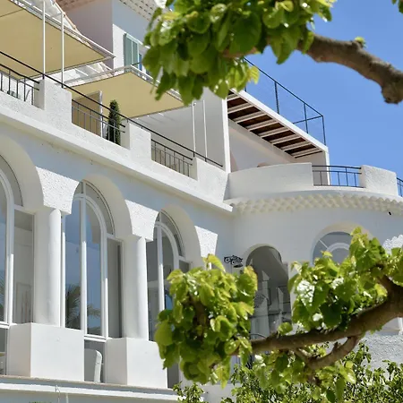 De La Calanque Hotel